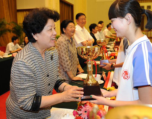 第十八屆全國青少年愛國主義讀書教育活動總結大會在京舉行