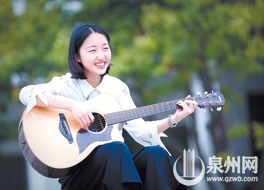 泉版“周冬雨”晉級超女全國賽　將原創(chuàng)進(jìn)行到底